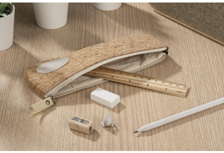 Piórnik z wyposażeniem FUTURE